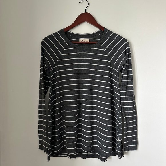 4/$20 Hollister | Striped Long Sleeve Knit T-Shirts (Grey & White) - Picture 1 of 6